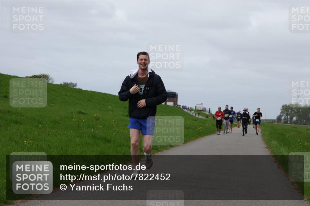 04.05.2025 - 8. Wedeler Halbmarathon Yannick Fuchs http://msf.ph/oto/7822452 04.05.2025 11:52:07 Laufen  meine-sportfotos.de