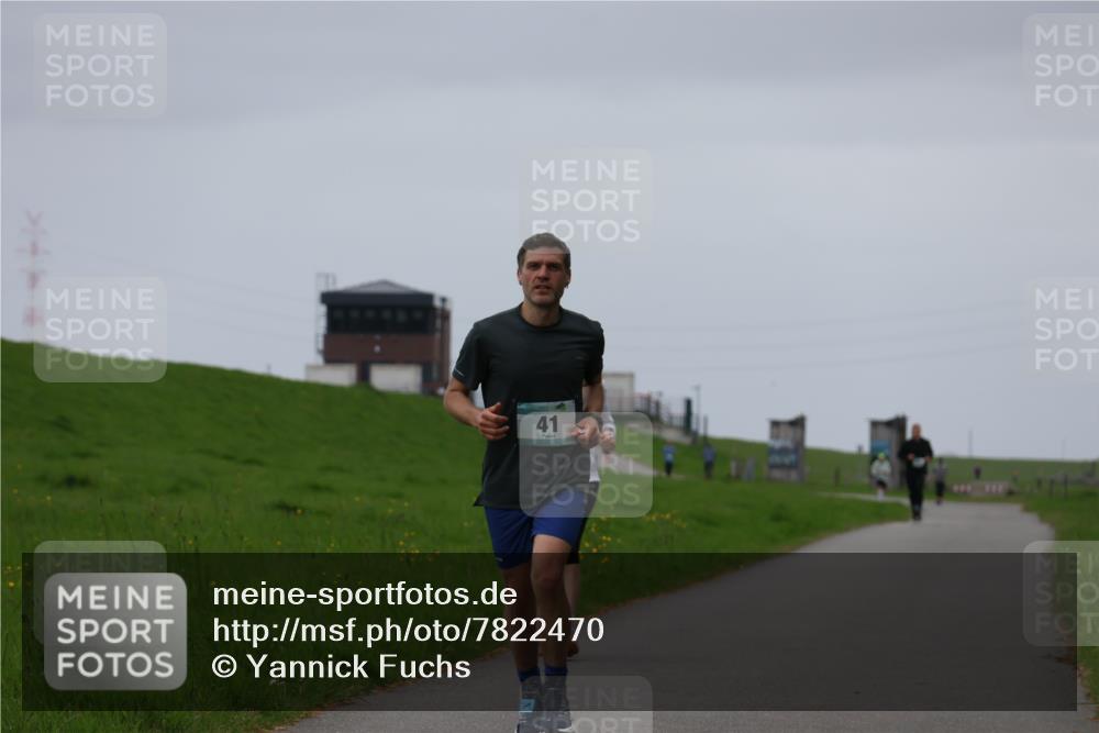 04.05.2025 - 8. Wedeler Halbmarathon Yannick Fuchs http://msf.ph/oto/7822470 04.05.2025 12:13:00 Laufen 41 meine-sportfotos.de