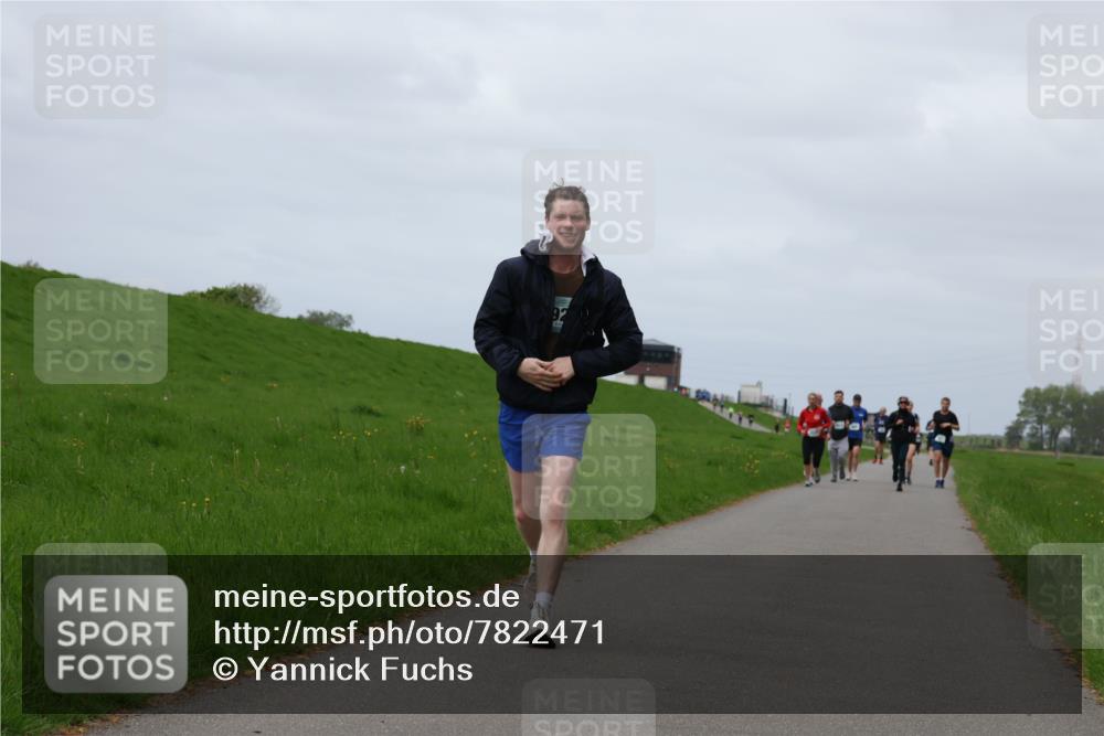 04.05.2025 - 8. Wedeler Halbmarathon Yannick Fuchs http://msf.ph/oto/7822471 04.05.2025 11:52:08 Laufen  meine-sportfotos.de