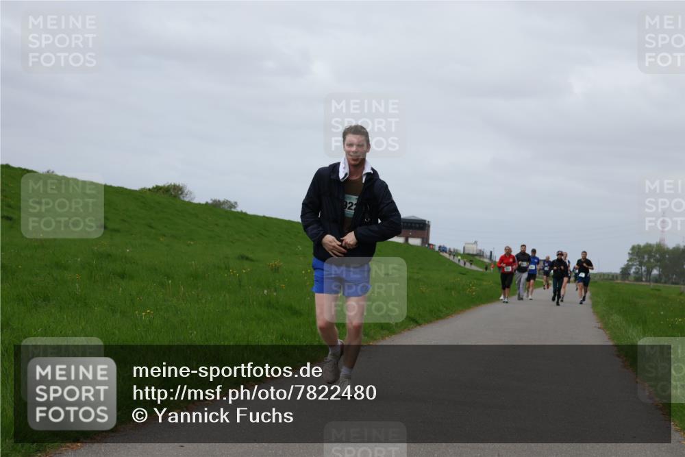 04.05.2025 - 8. Wedeler Halbmarathon Yannick Fuchs http://msf.ph/oto/7822480 04.05.2025 11:52:08 Laufen  meine-sportfotos.de