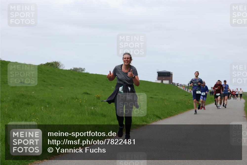 04.05.2025 - 8. Wedeler Halbmarathon Yannick Fuchs http://msf.ph/oto/7822481 04.05.2025 11:29:39 Laufen 395, 39 meine-sportfotos.de
