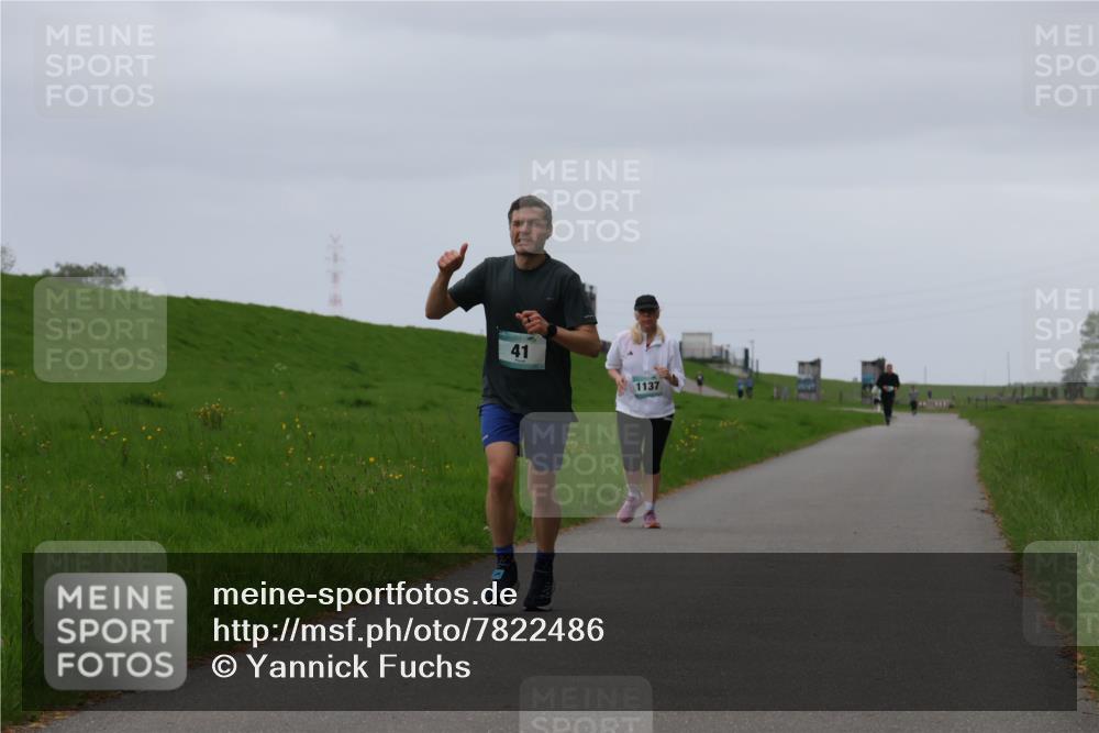 04.05.2025 - 8. Wedeler Halbmarathon Yannick Fuchs http://msf.ph/oto/7822486 04.05.2025 12:13:02 Laufen 41, 1137 meine-sportfotos.de