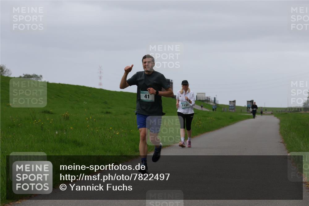 04.05.2025 - 8. Wedeler Halbmarathon Yannick Fuchs http://msf.ph/oto/7822497 04.05.2025 12:13:02 Laufen 41, 1137 meine-sportfotos.de