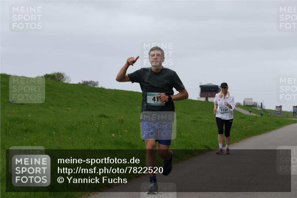 04.05.2025 - 8. Wedeler Halbmarathon Yannick Fuchs http://msf.ph/oto/7822520 04.05.2025 12:13:03 Laufen 41, 1137 meine-sportfotos.de
