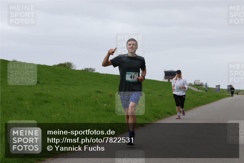 04.05.2025 - 8. Wedeler Halbmarathon Yannick Fuchs http://msf.ph/oto/7822531 04.05.2025 12:13:03 Laufen 41, 1137 meine-sportfotos.de