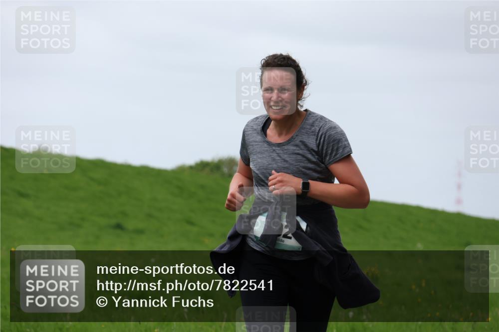 04.05.2025 - 8. Wedeler Halbmarathon Yannick Fuchs http://msf.ph/oto/7822541 04.05.2025 11:29:40 Laufen  meine-sportfotos.de