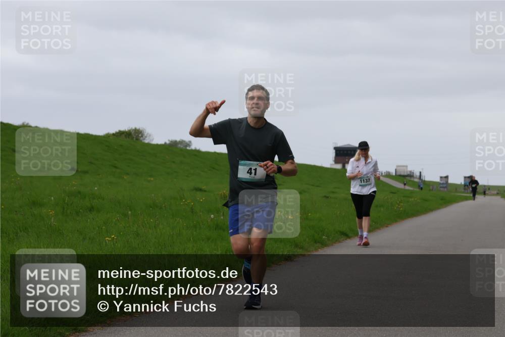 04.05.2025 - 8. Wedeler Halbmarathon Yannick Fuchs http://msf.ph/oto/7822543 04.05.2025 12:13:03 Laufen 41, 1137 meine-sportfotos.de