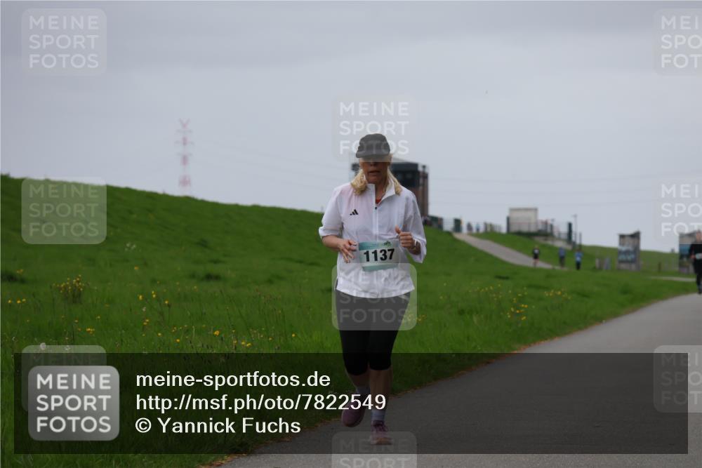 04.05.2025 - 8. Wedeler Halbmarathon Yannick Fuchs http://msf.ph/oto/7822549 04.05.2025 12:13:05 Laufen 1137 meine-sportfotos.de