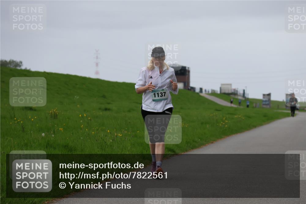 04.05.2025 - 8. Wedeler Halbmarathon Yannick Fuchs http://msf.ph/oto/7822561 04.05.2025 12:13:06 Laufen 1137 meine-sportfotos.de