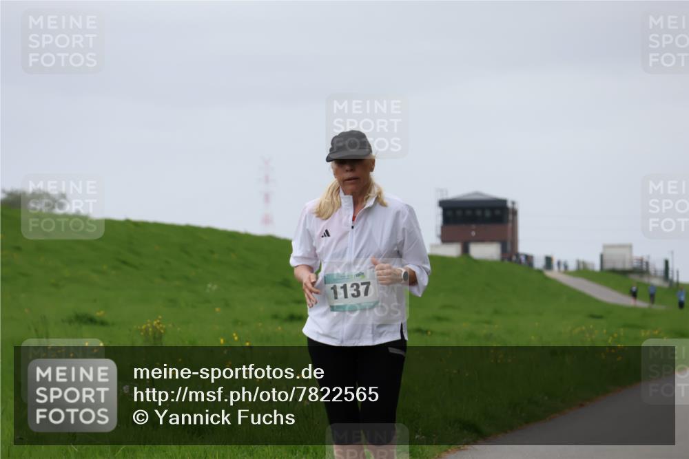 04.05.2025 - 8. Wedeler Halbmarathon Yannick Fuchs http://msf.ph/oto/7822565 04.05.2025 12:13:07 Laufen 1137 meine-sportfotos.de