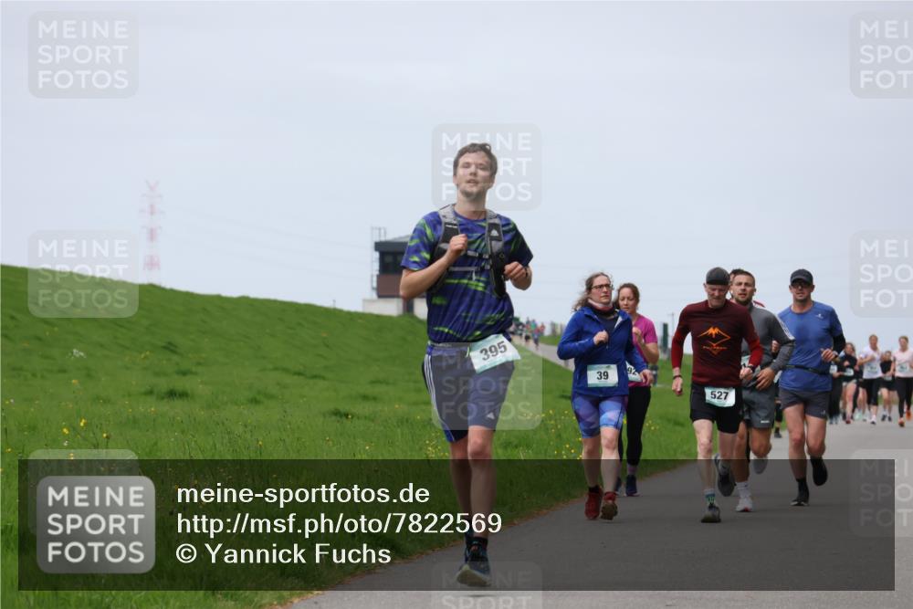 04.05.2025 - 8. Wedeler Halbmarathon Yannick Fuchs http://msf.ph/oto/7822569 04.05.2025 11:29:43 Laufen 395, 39, 92, 527 meine-sportfotos.de