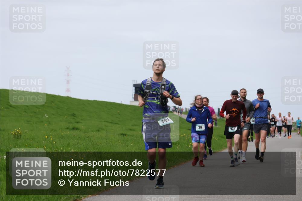 04.05.2025 - 8. Wedeler Halbmarathon Yannick Fuchs http://msf.ph/oto/7822577 04.05.2025 11:29:43 Laufen 395, 39, 527, 38 meine-sportfotos.de