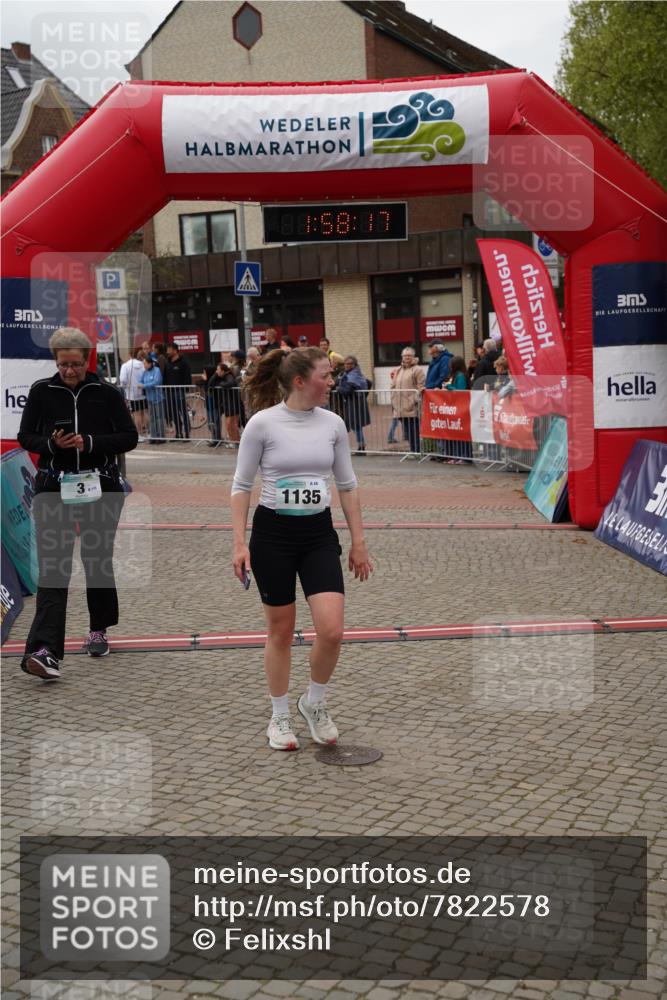04.05.2025 - 8. Wedeler Halbmarathon Felixshl http://msf.ph/oto/7822578 04.05.2025 11:58:15 Ziel 3, 348, 440, 1135 meine-sportfotos.de