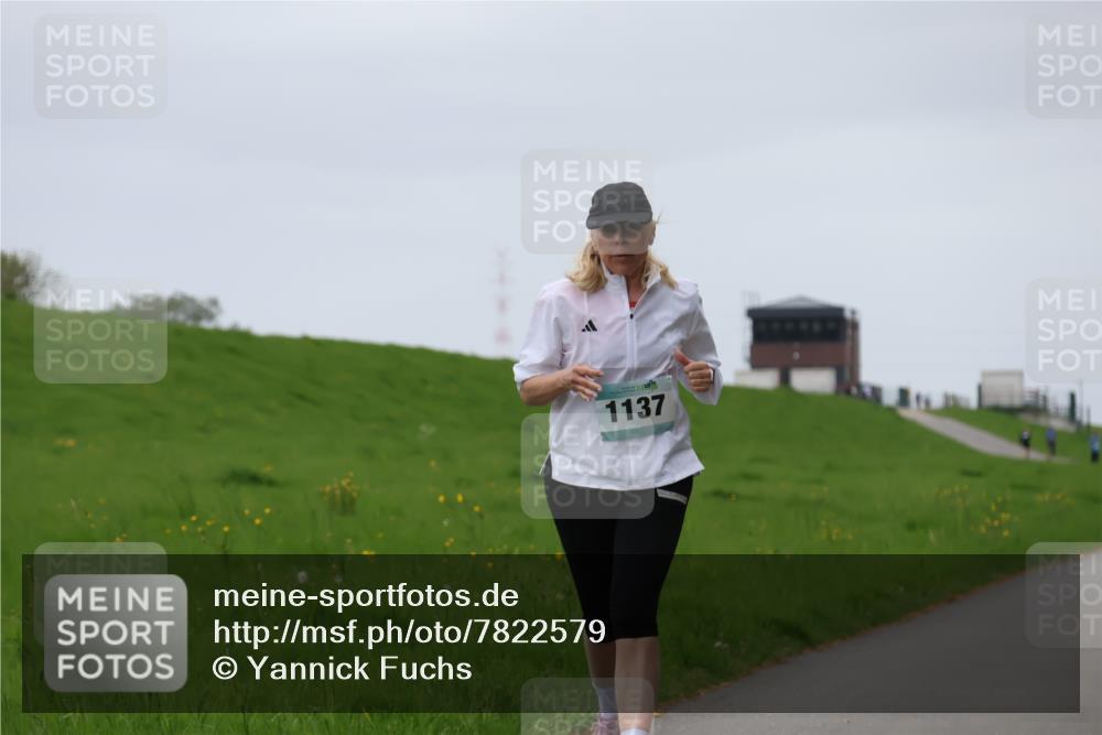 04.05.2025 - 8. Wedeler Halbmarathon Yannick Fuchs http://msf.ph/oto/7822579 04.05.2025 12:13:07 Laufen 1137 meine-sportfotos.de