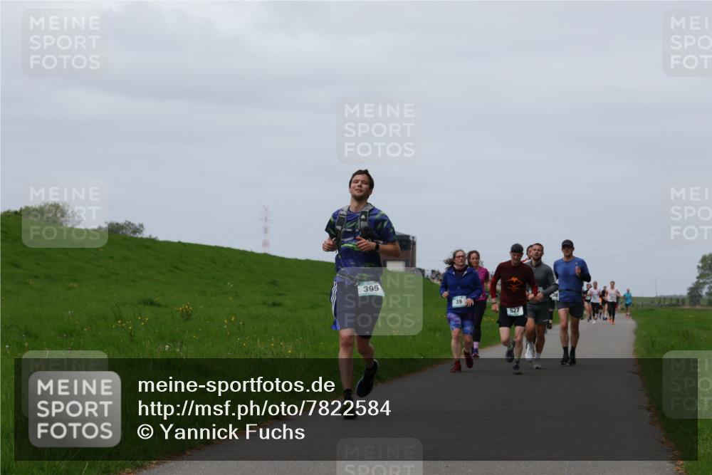 04.05.2025 - 8. Wedeler Halbmarathon Yannick Fuchs http://msf.ph/oto/7822584 04.05.2025 11:29:44 Laufen 395, 39, 527 meine-sportfotos.de