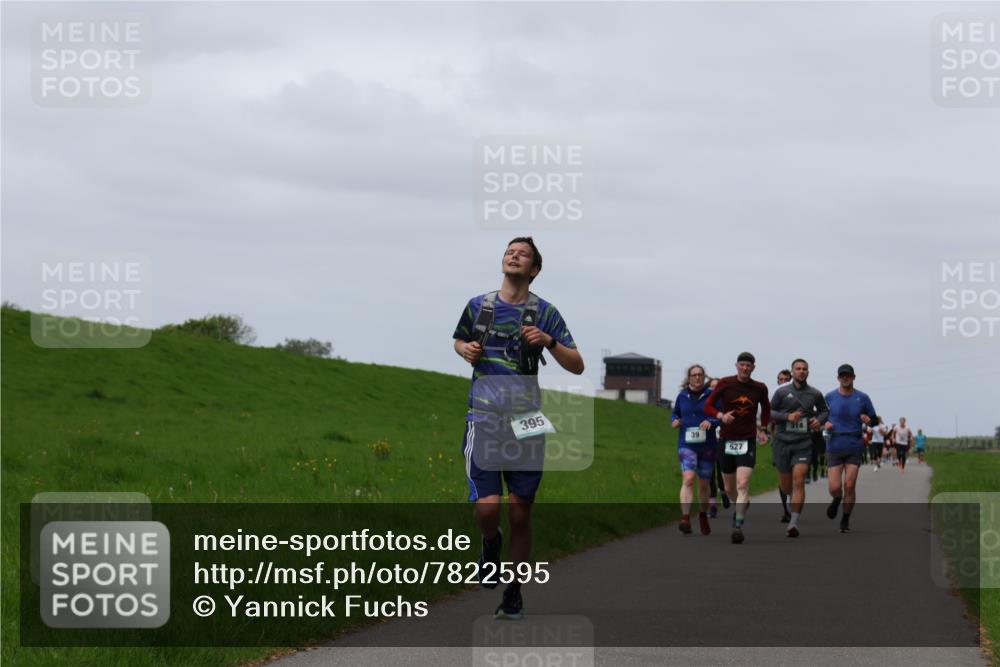 04.05.2025 - 8. Wedeler Halbmarathon Yannick Fuchs http://msf.ph/oto/7822595 04.05.2025 11:29:45 Laufen 395, 39, 527 meine-sportfotos.de