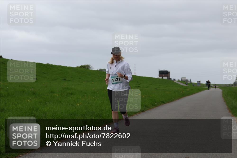 04.05.2025 - 8. Wedeler Halbmarathon Yannick Fuchs http://msf.ph/oto/7822602 04.05.2025 12:13:09 Laufen 1137 meine-sportfotos.de