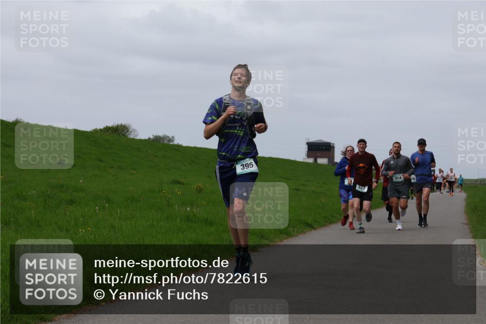 04.05.2025 - 8. Wedeler Halbmarathon Yannick Fuchs http://msf.ph/oto/7822615 04.05.2025 11:29:46 Laufen 395, 527, 314, 38 meine-sportfotos.de