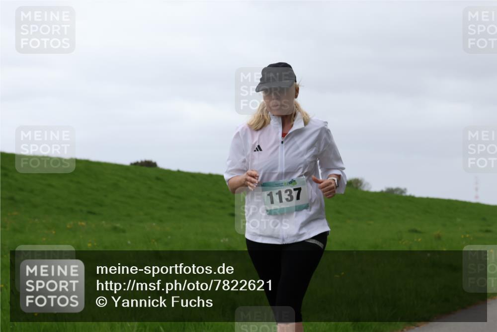04.05.2025 - 8. Wedeler Halbmarathon Yannick Fuchs http://msf.ph/oto/7822621 04.05.2025 12:13:11 Laufen 1137 meine-sportfotos.de