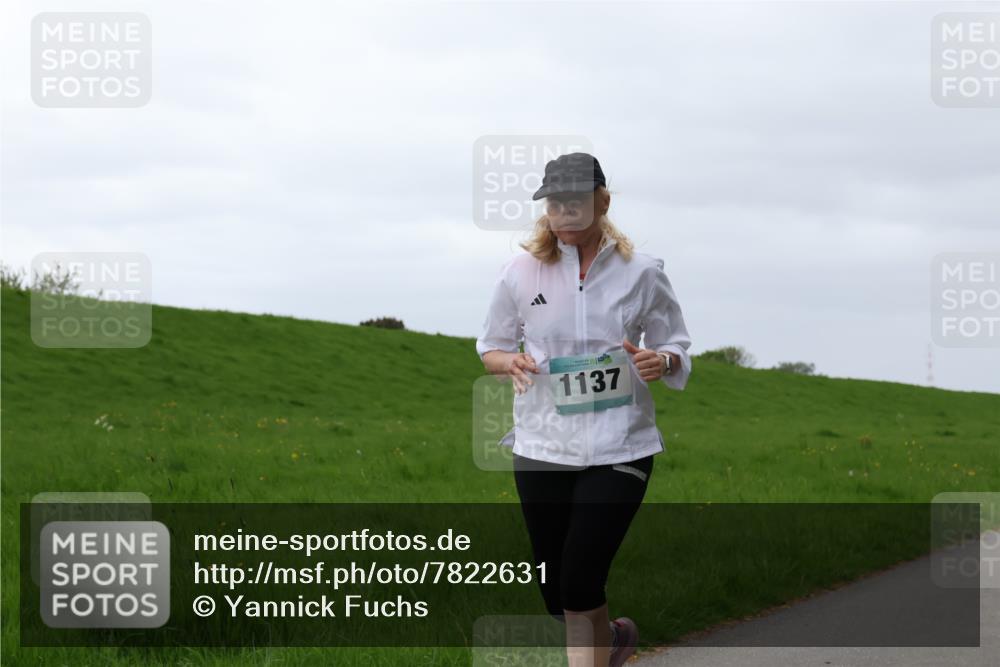 04.05.2025 - 8. Wedeler Halbmarathon Yannick Fuchs http://msf.ph/oto/7822631 04.05.2025 12:13:11 Laufen 1137 meine-sportfotos.de