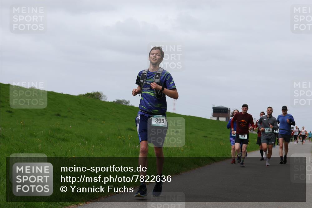 04.05.2025 - 8. Wedeler Halbmarathon Yannick Fuchs http://msf.ph/oto/7822636 04.05.2025 11:29:46 Laufen 395, 527, 314, 8 meine-sportfotos.de