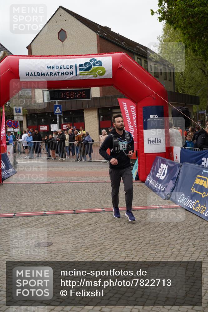 04.05.2025 - 8. Wedeler Halbmarathon Felixshl http://msf.ph/oto/7822713 04.05.2025 11:58:24 Ziel 71, 605 meine-sportfotos.de