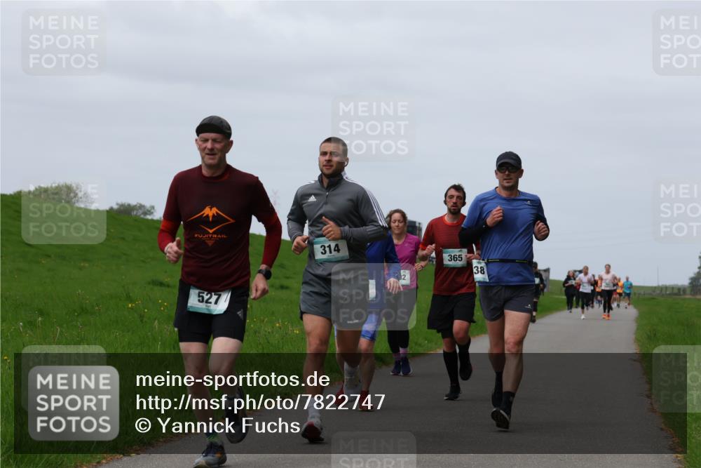 04.05.2025 - 8. Wedeler Halbmarathon Yannick Fuchs http://msf.ph/oto/7822747 04.05.2025 11:29:50 Laufen 314, 365, 38, 527 meine-sportfotos.de