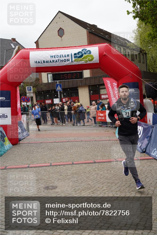 04.05.2025 - 8. Wedeler Halbmarathon Felixshl http://msf.ph/oto/7822756 04.05.2025 11:58:25 Ziel 71, 605 meine-sportfotos.de
