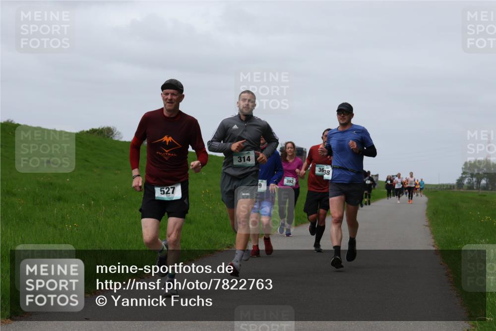 04.05.2025 - 8. Wedeler Halbmarathon Yannick Fuchs http://msf.ph/oto/7822763 04.05.2025 11:29:50 Laufen 314, 527, 9, 392, 3638 meine-sportfotos.de