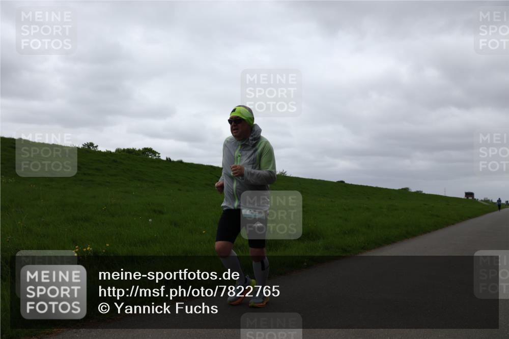 04.05.2025 - 8. Wedeler Halbmarathon Yannick Fuchs http://msf.ph/oto/7822765 04.05.2025 12:14:39 Laufen  meine-sportfotos.de