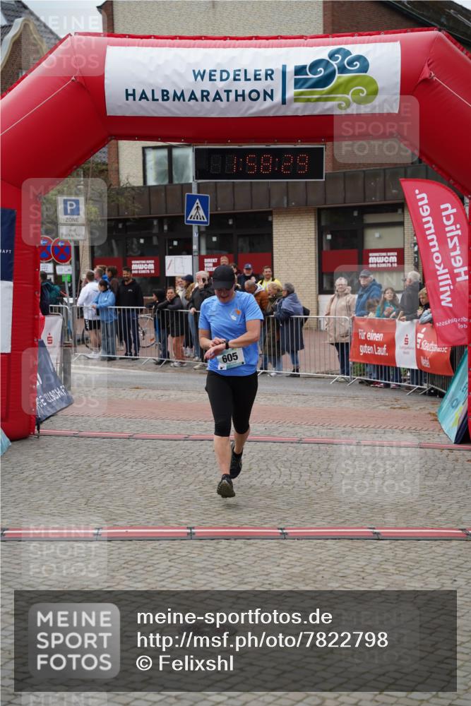 04.05.2025 - 8. Wedeler Halbmarathon Felixshl http://msf.ph/oto/7822798 04.05.2025 11:58:27 Ziel 71, 605 meine-sportfotos.de