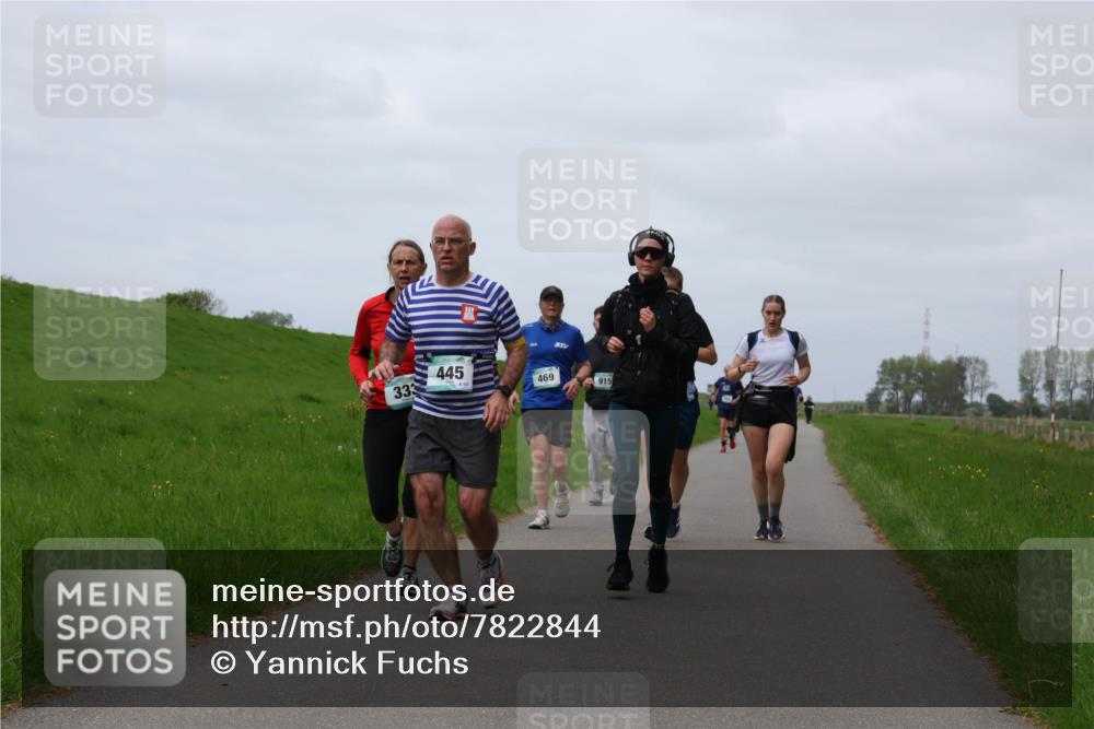 04.05.2025 - 8. Wedeler Halbmarathon Yannick Fuchs http://msf.ph/oto/7822844 04.05.2025 11:52:23 Laufen 445, 333, 107, 469, 915 meine-sportfotos.de