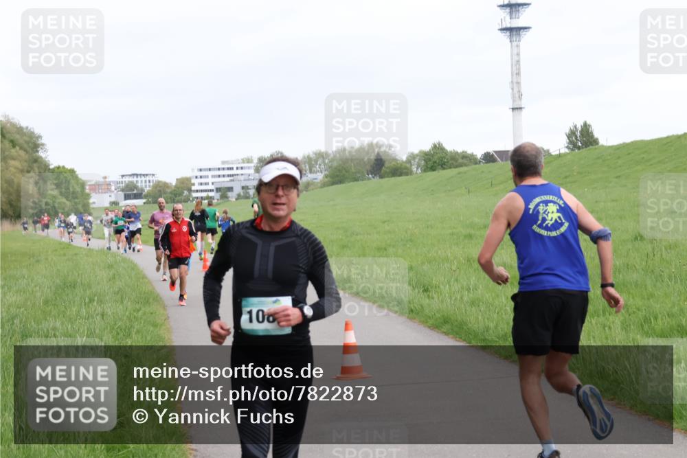 04.05.2025 - 8. Wedeler Halbmarathon Yannick Fuchs http://msf.ph/oto/7822873 04.05.2025 11:10:58 Laufen 100 meine-sportfotos.de
