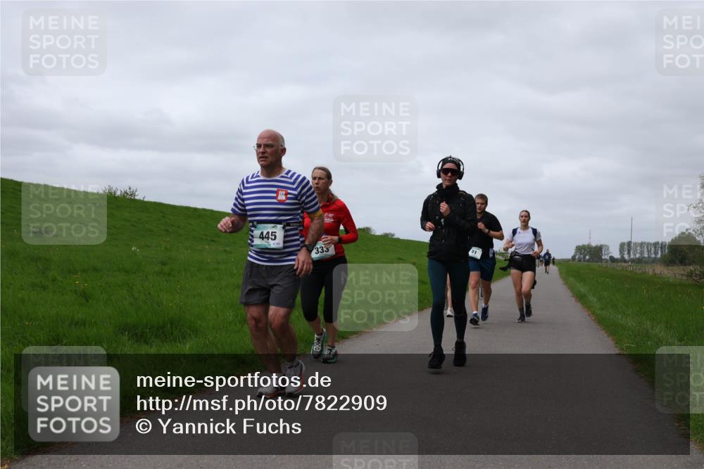 04.05.2025 - 8. Wedeler Halbmarathon Yannick Fuchs http://msf.ph/oto/7822909 04.05.2025 11:52:25 Laufen 445, 107, 333, 91 meine-sportfotos.de