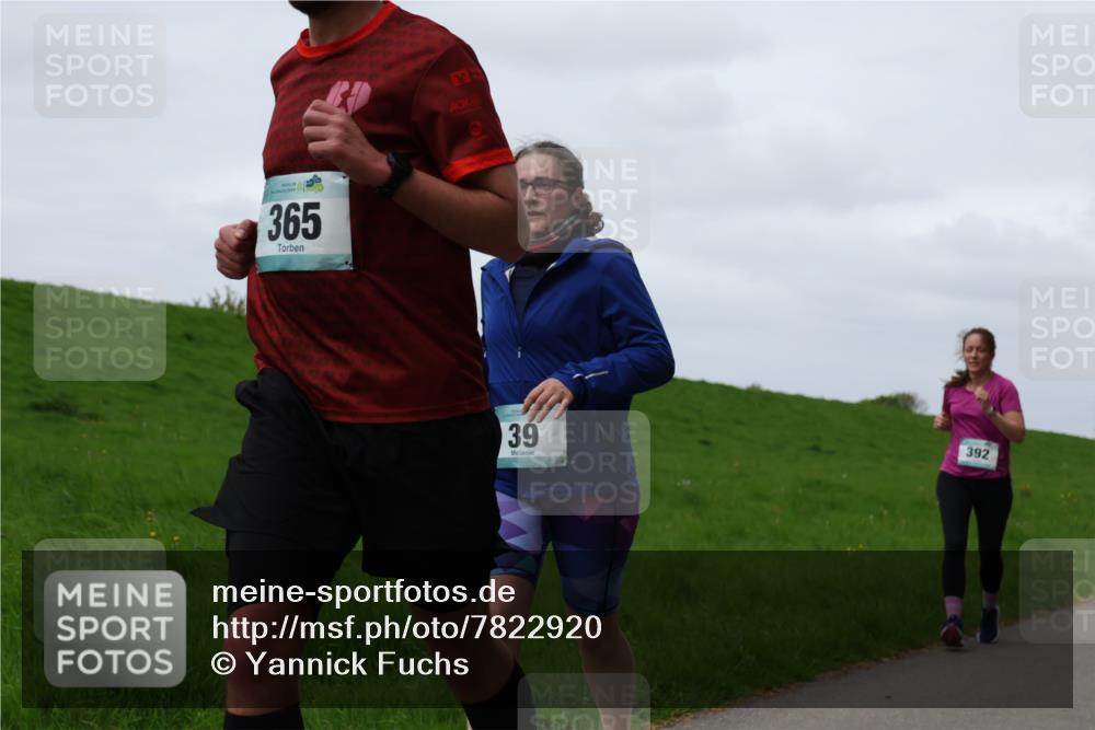 04.05.2025 - 8. Wedeler Halbmarathon Yannick Fuchs http://msf.ph/oto/7822920 04.05.2025 11:29:55 Laufen 365, 39, 392 meine-sportfotos.de