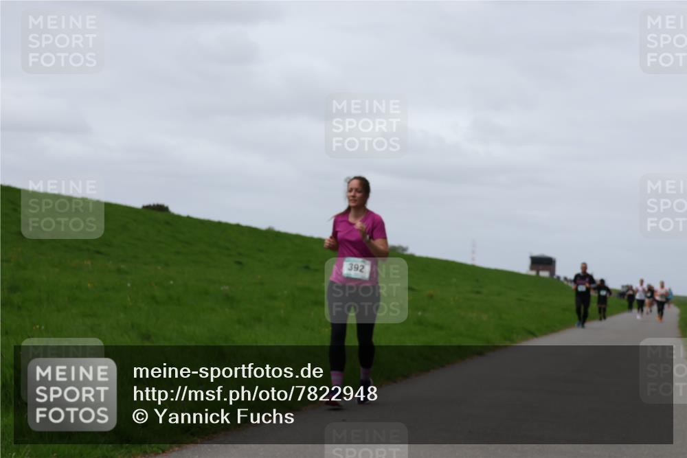 04.05.2025 - 8. Wedeler Halbmarathon Yannick Fuchs http://msf.ph/oto/7822948 04.05.2025 11:29:56 Laufen 392 meine-sportfotos.de