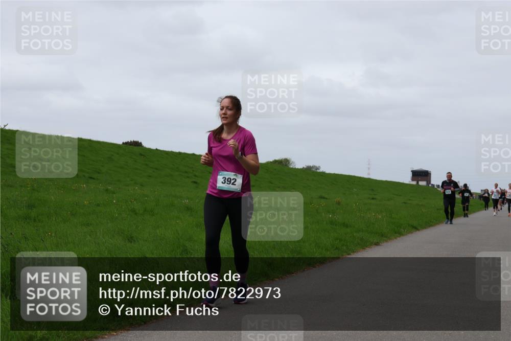 04.05.2025 - 8. Wedeler Halbmarathon Yannick Fuchs http://msf.ph/oto/7822973 04.05.2025 11:29:56 Laufen 392 meine-sportfotos.de