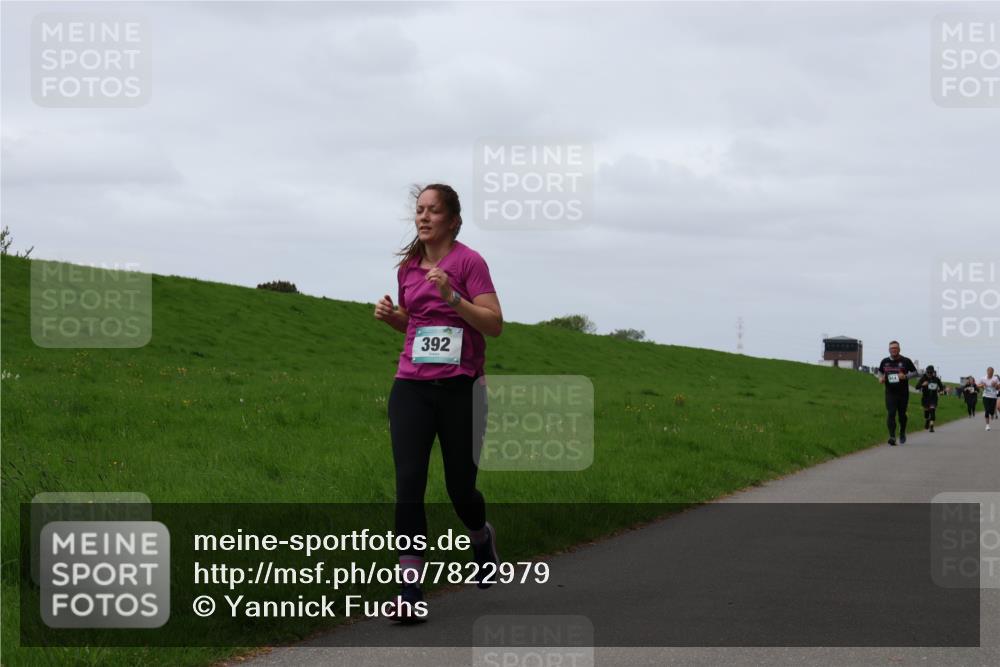 04.05.2025 - 8. Wedeler Halbmarathon Yannick Fuchs http://msf.ph/oto/7822979 04.05.2025 11:29:57 Laufen 392 meine-sportfotos.de