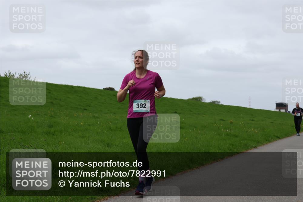 04.05.2025 - 8. Wedeler Halbmarathon Yannick Fuchs http://msf.ph/oto/7822991 04.05.2025 11:29:57 Laufen 392 meine-sportfotos.de