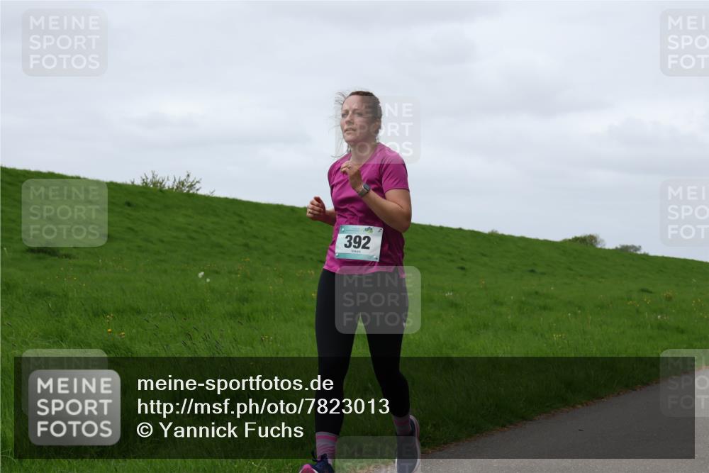 04.05.2025 - 8. Wedeler Halbmarathon Yannick Fuchs http://msf.ph/oto/7823013 04.05.2025 11:29:57 Laufen 392 meine-sportfotos.de