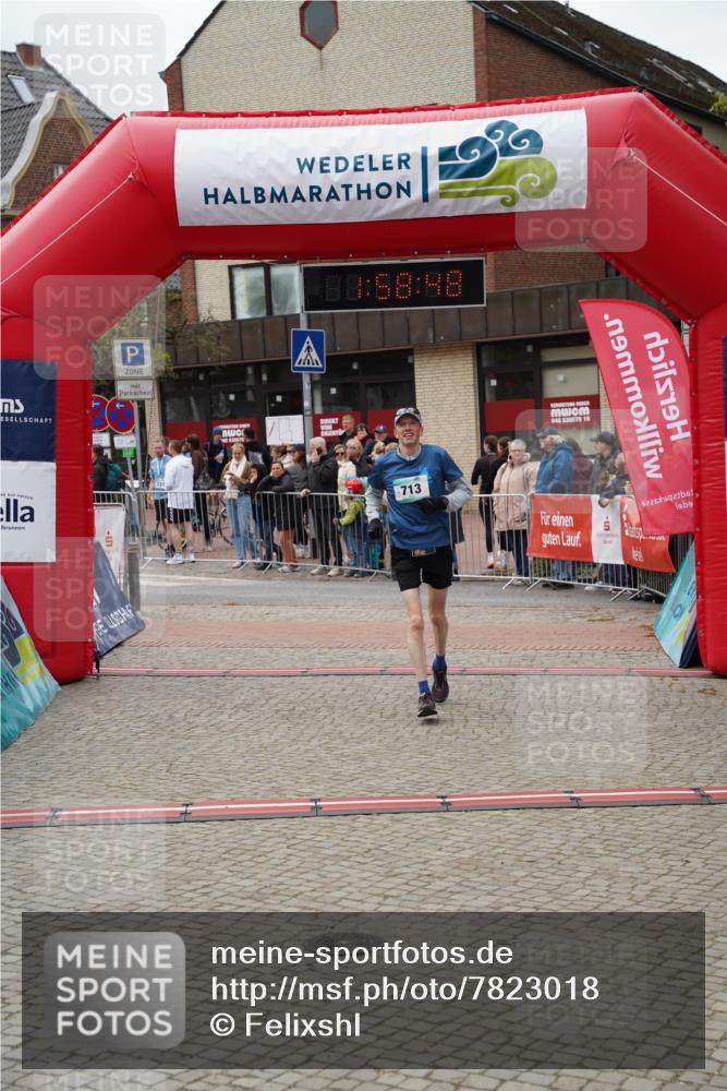 04.05.2025 - 8. Wedeler Halbmarathon Felixshl http://msf.ph/oto/7823018 04.05.2025 11:58:46 Ziel 34, 551, 713 meine-sportfotos.de