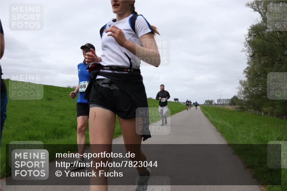 04.05.2025 - 8. Wedeler Halbmarathon Yannick Fuchs http://msf.ph/oto/7823044 04.05.2025 11:52:28 Laufen 915 meine-sportfotos.de