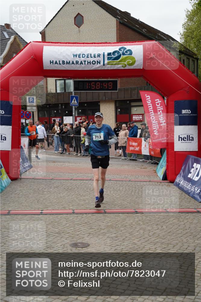 04.05.2025 - 8. Wedeler Halbmarathon Felixshl http://msf.ph/oto/7823047 04.05.2025 11:58:47 Ziel 34, 551, 713 meine-sportfotos.de