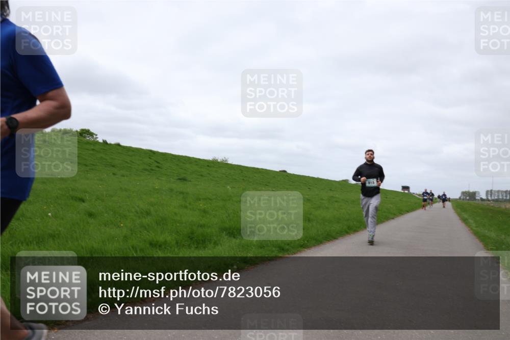 04.05.2025 - 8. Wedeler Halbmarathon Yannick Fuchs http://msf.ph/oto/7823056 04.05.2025 11:52:29 Laufen  meine-sportfotos.de