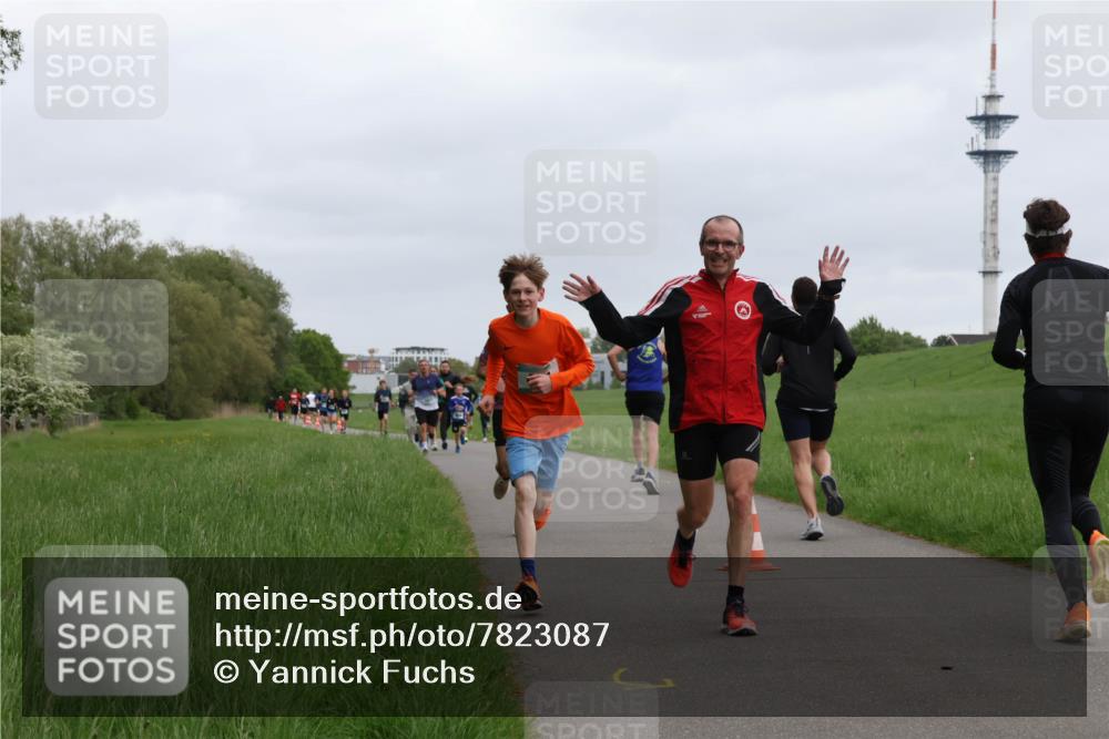 04.05.2025 - 8. Wedeler Halbmarathon Yannick Fuchs http://msf.ph/oto/7823087 04.05.2025 11:11:02 Laufen  meine-sportfotos.de