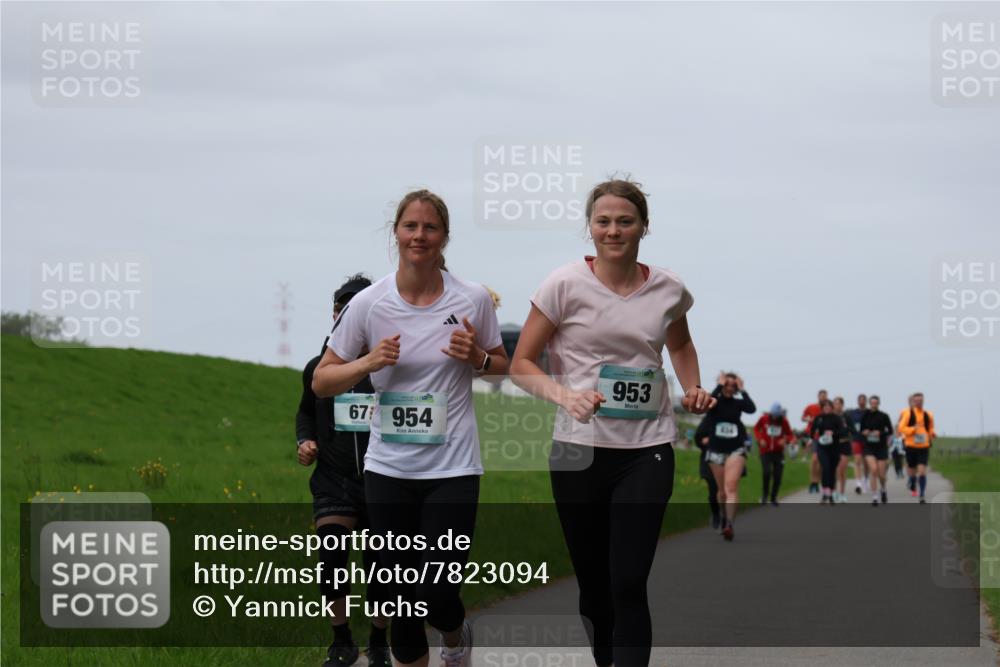 04.05.2025 - 8. Wedeler Halbmarathon Yannick Fuchs http://msf.ph/oto/7823094 04.05.2025 11:30:08 Laufen 11, 67, 954, 953 meine-sportfotos.de