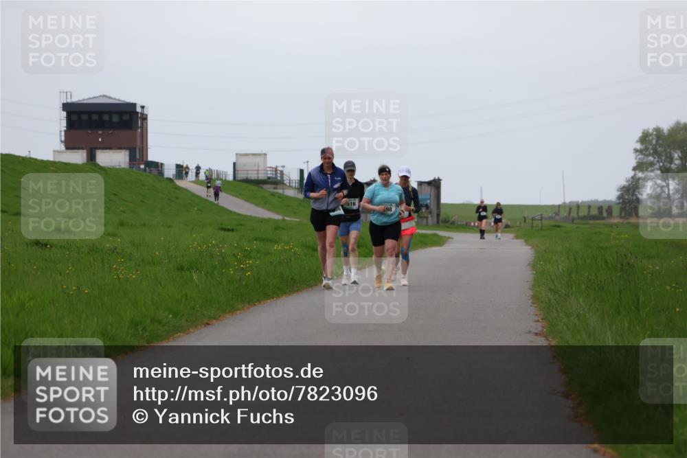 04.05.2025 - 8. Wedeler Halbmarathon Yannick Fuchs http://msf.ph/oto/7823096 04.05.2025 12:16:20 Laufen 16, 98 meine-sportfotos.de