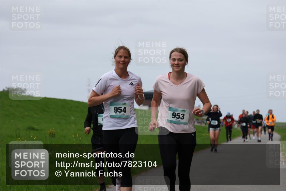 04.05.2025 - 8. Wedeler Halbmarathon Yannick Fuchs http://msf.ph/oto/7823104 04.05.2025 11:30:08 Laufen 954, 953 meine-sportfotos.de