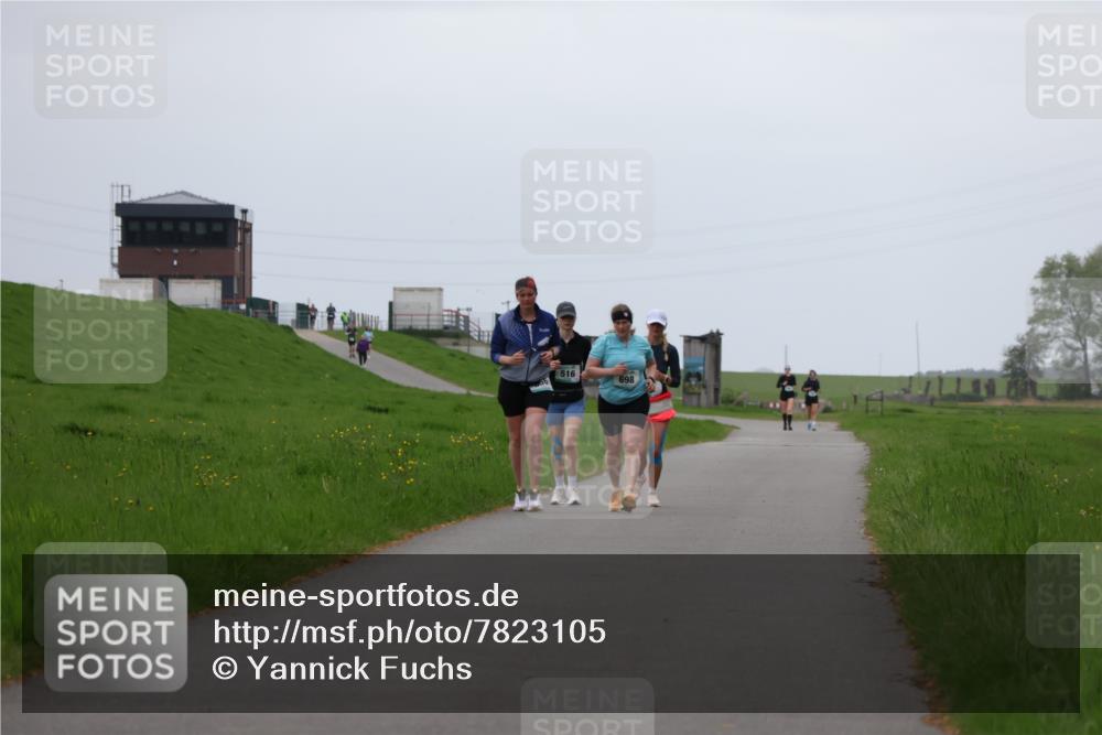 04.05.2025 - 8. Wedeler Halbmarathon Yannick Fuchs http://msf.ph/oto/7823105 04.05.2025 12:16:21 Laufen 516, 698 meine-sportfotos.de