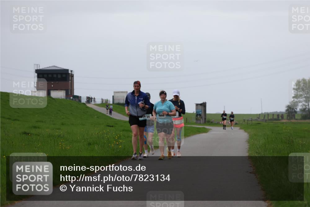 04.05.2025 - 8. Wedeler Halbmarathon Yannick Fuchs http://msf.ph/oto/7823134 04.05.2025 12:16:25 Laufen 56, 16, 698 meine-sportfotos.de